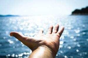 Crisis helpende hand