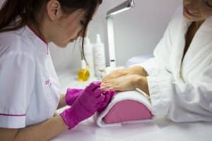 schoonheidsspecialist professionele pedicureproducten voeten en handen